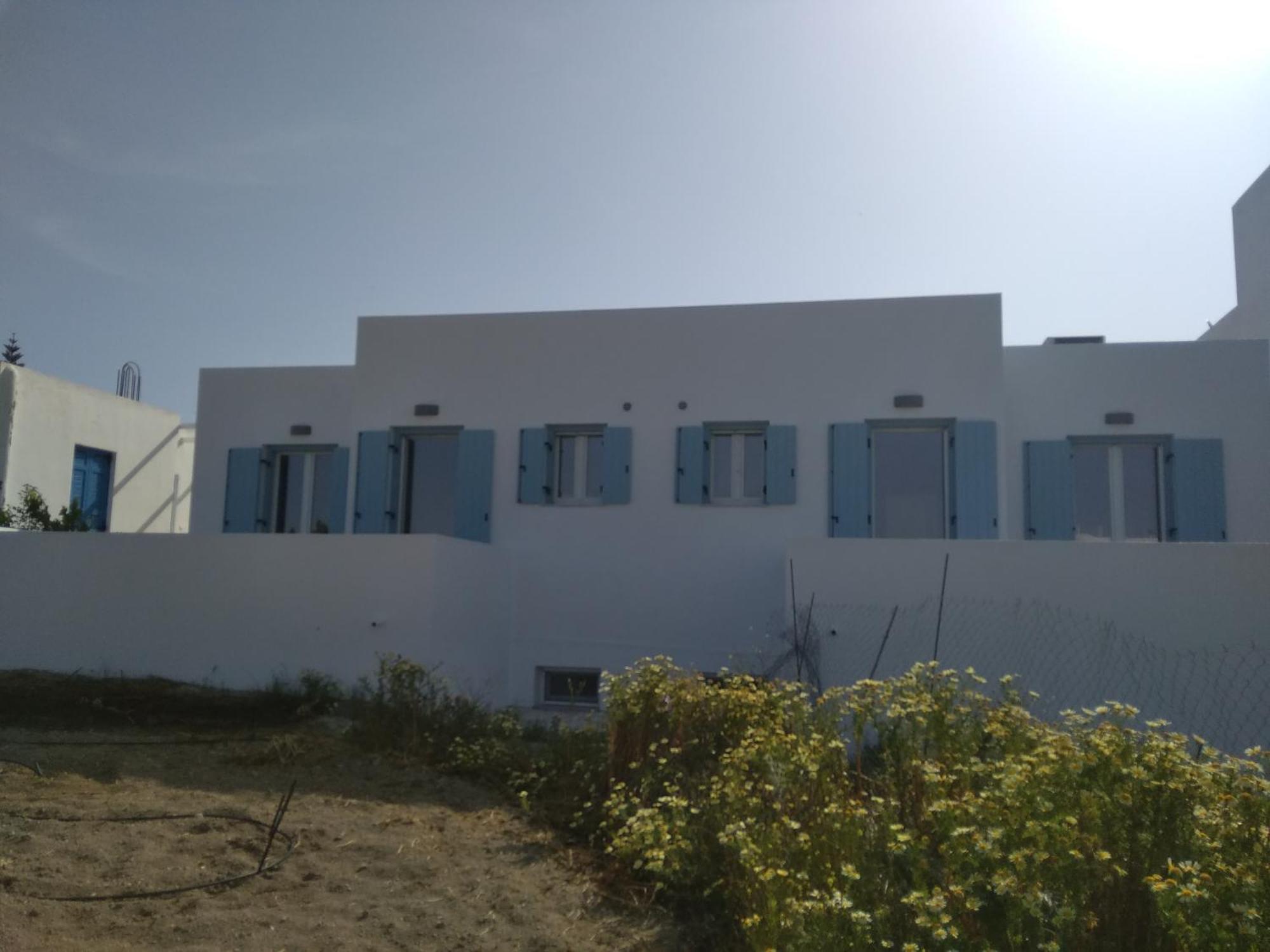 Kryni Deluxe Houses Adamantas  Kamer foto